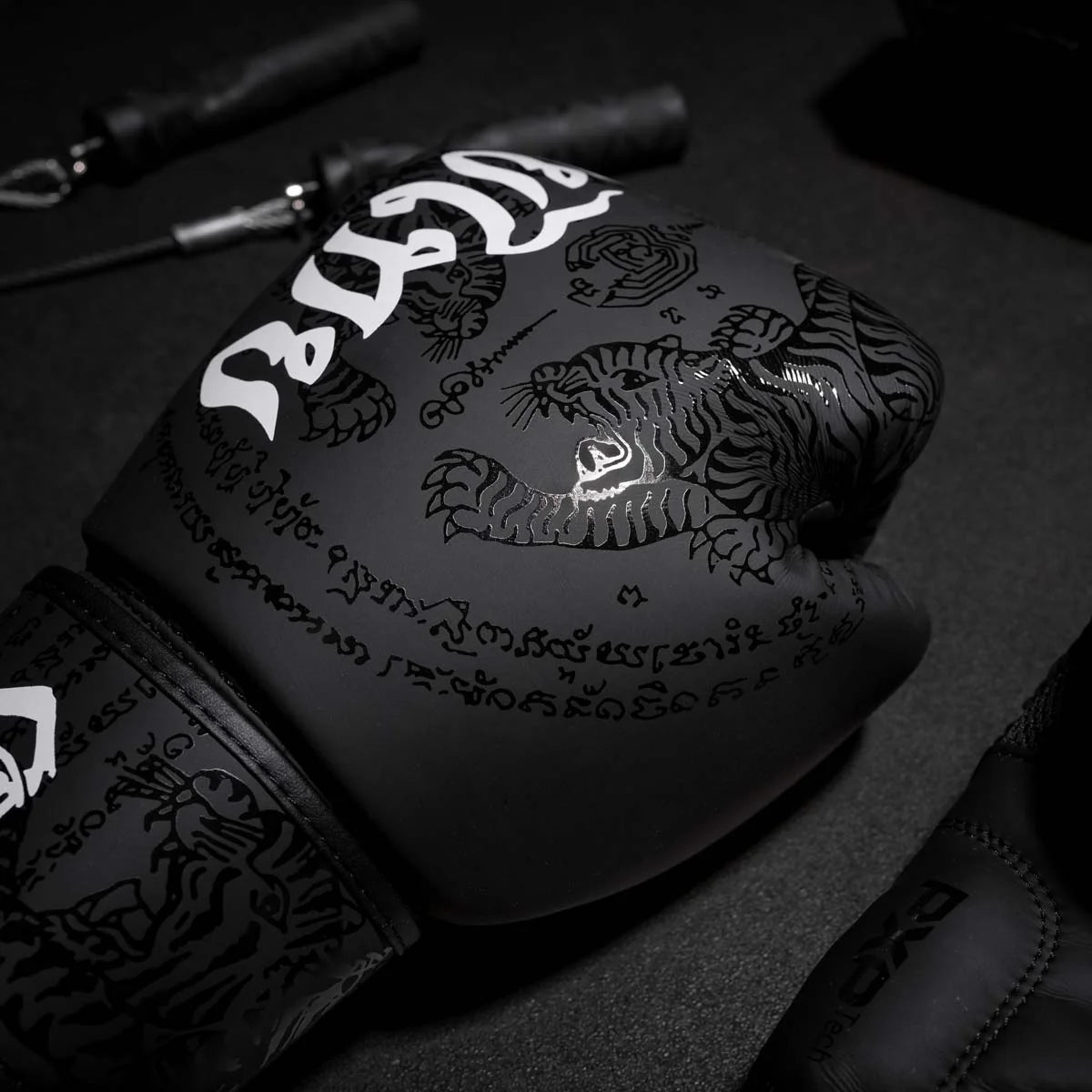 Phantom Athletics Boxhandschuhe Muay Thai - Schwarz