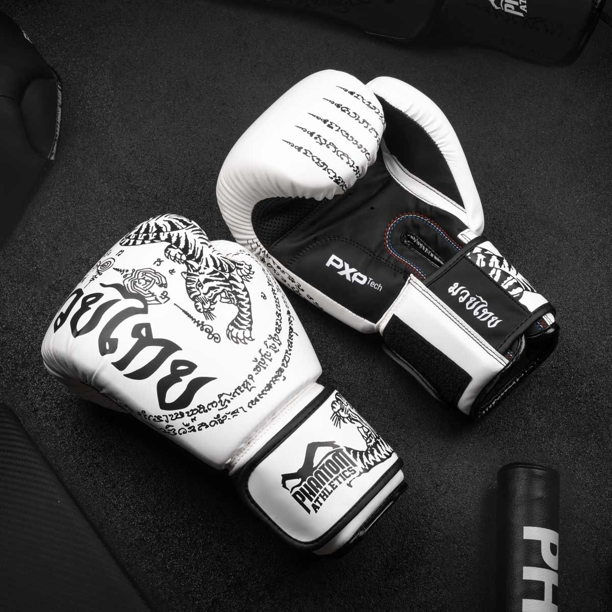 Phantom Athletics Boxhandschuhe Muay Thai - Weiss