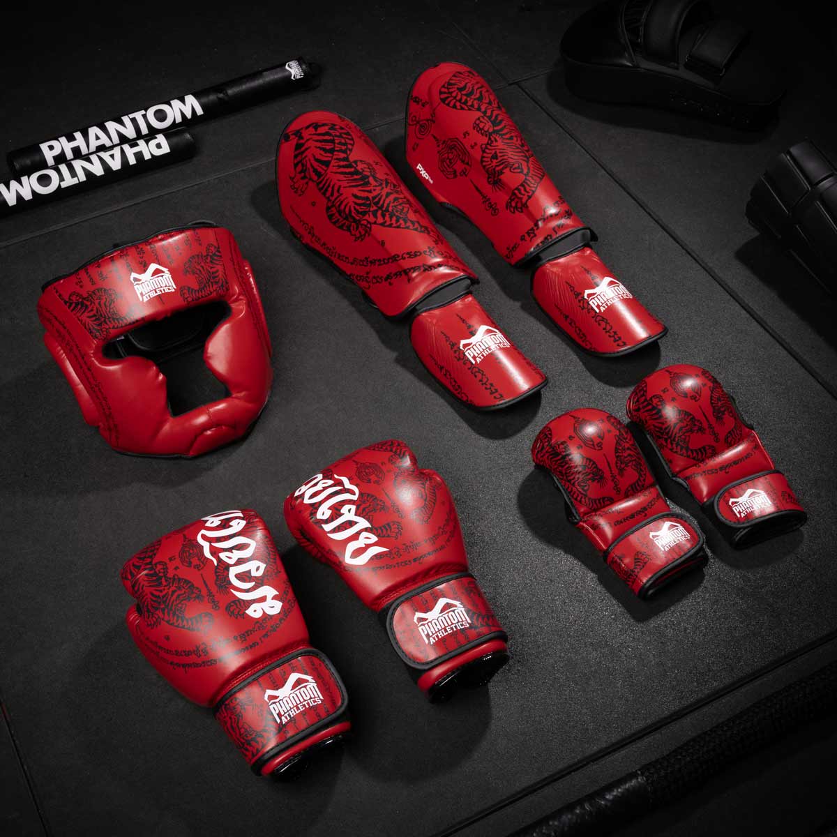 Phantom Athletics Schienbeinschutz Muay Thai - Rot