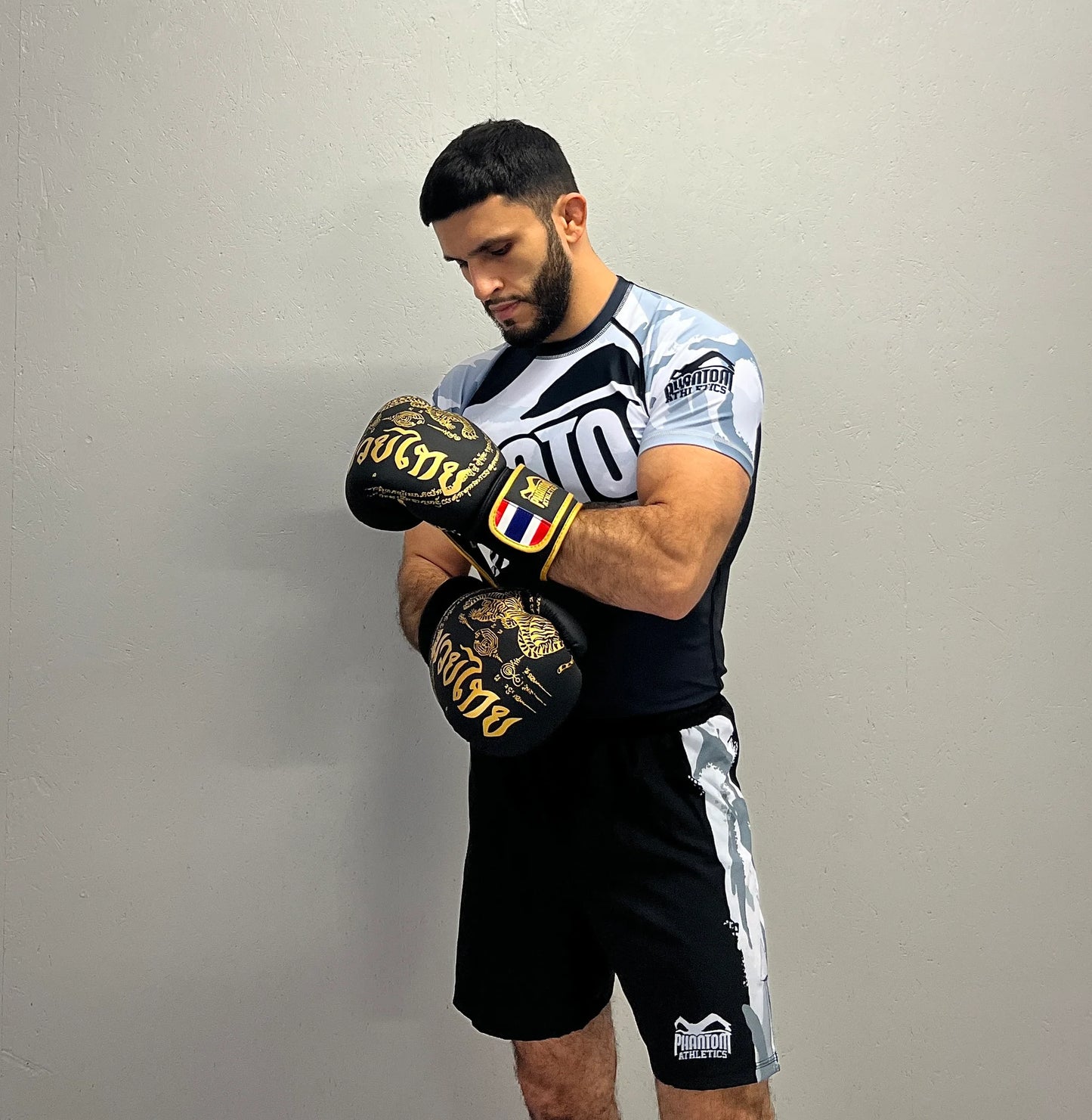 Phantom Athletics Boxhandschuhe Muay Thai - Limited Black Edition