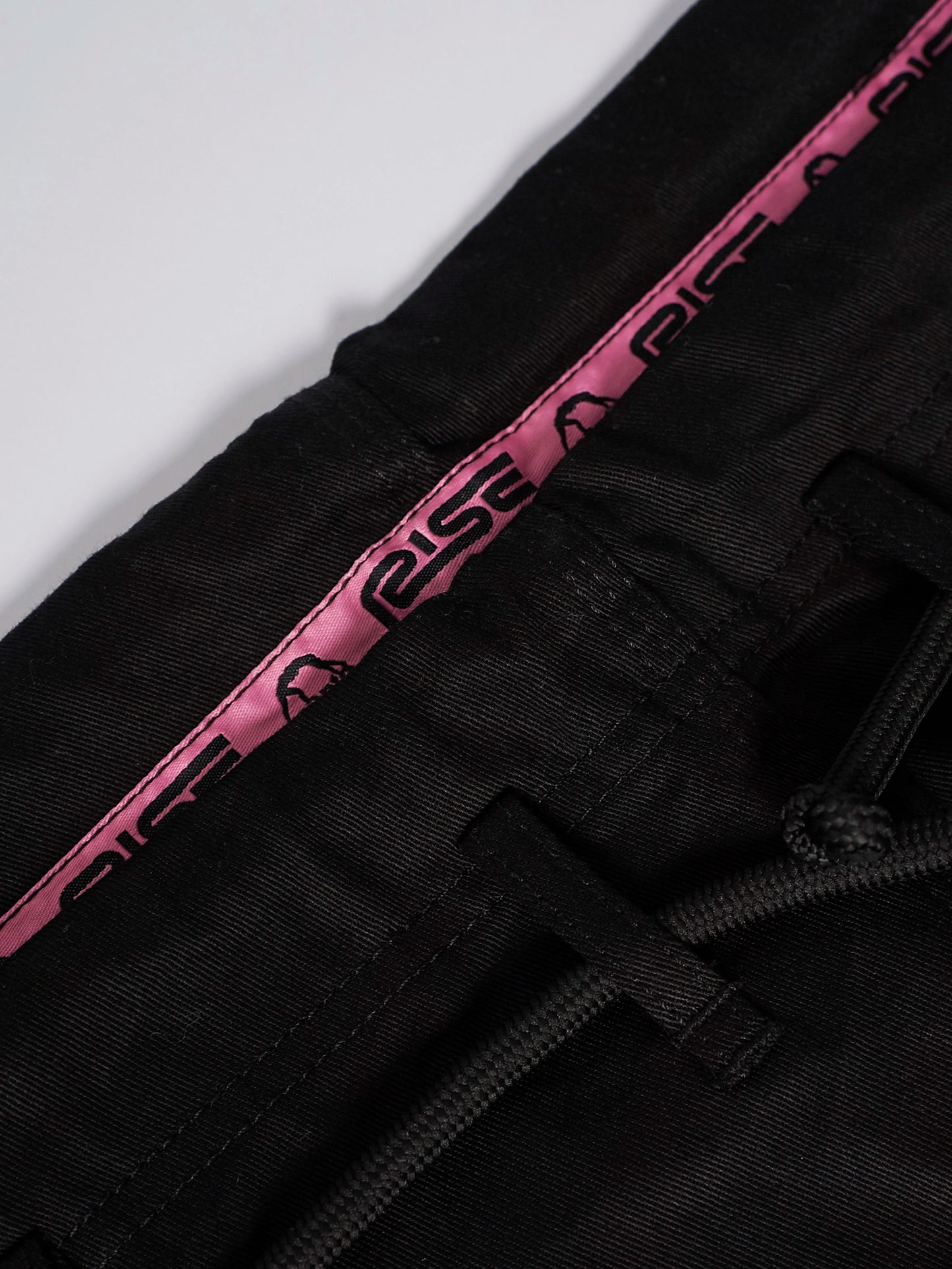 MANTO "RISE 2.0" BJJ GI - Schwarz-Rosa