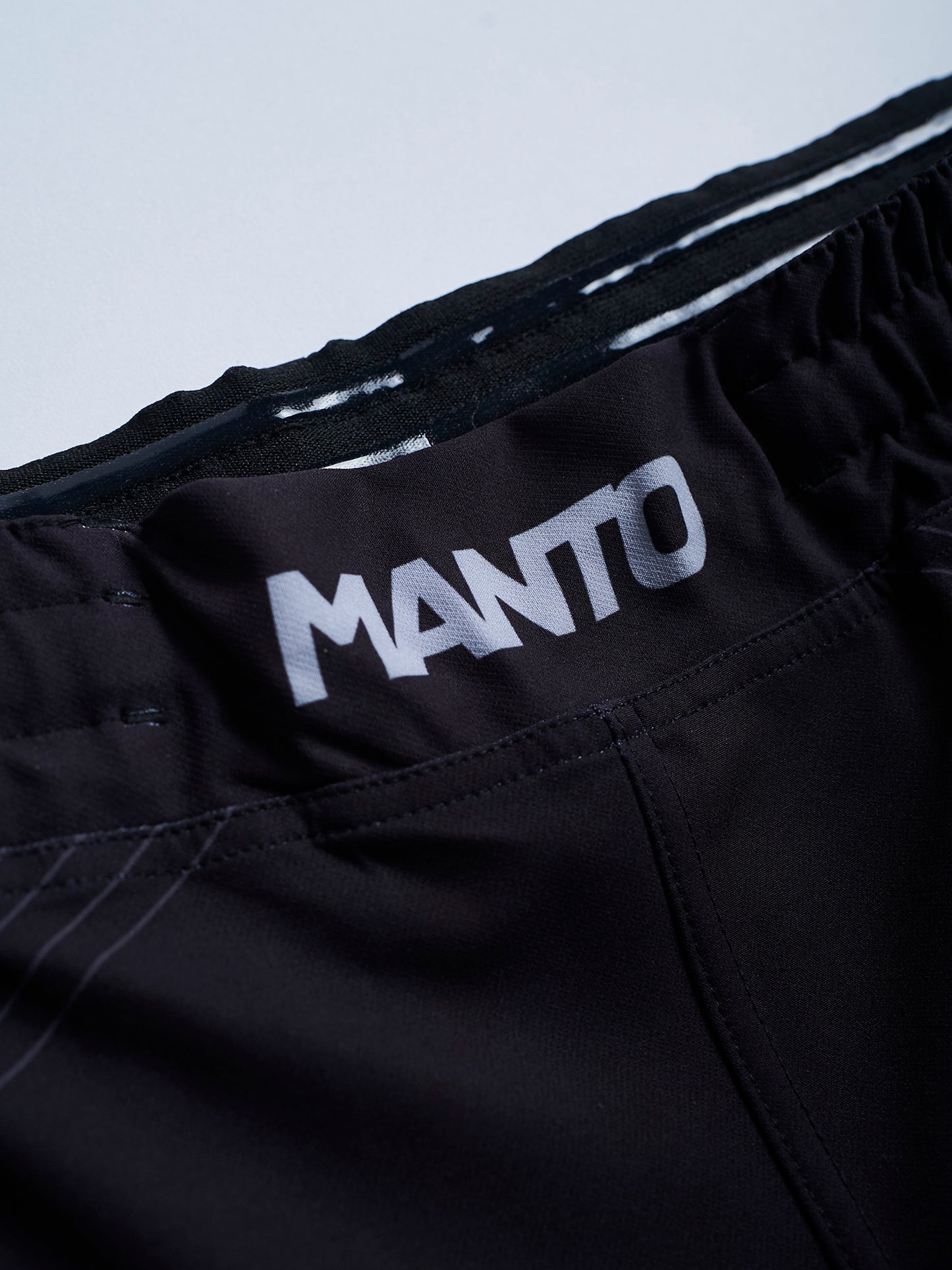 Pantaloncini da combattimento MANTO FLOW - Neri