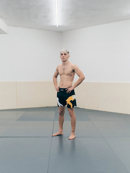 MANTO fight shorts LOGO - Schwarz