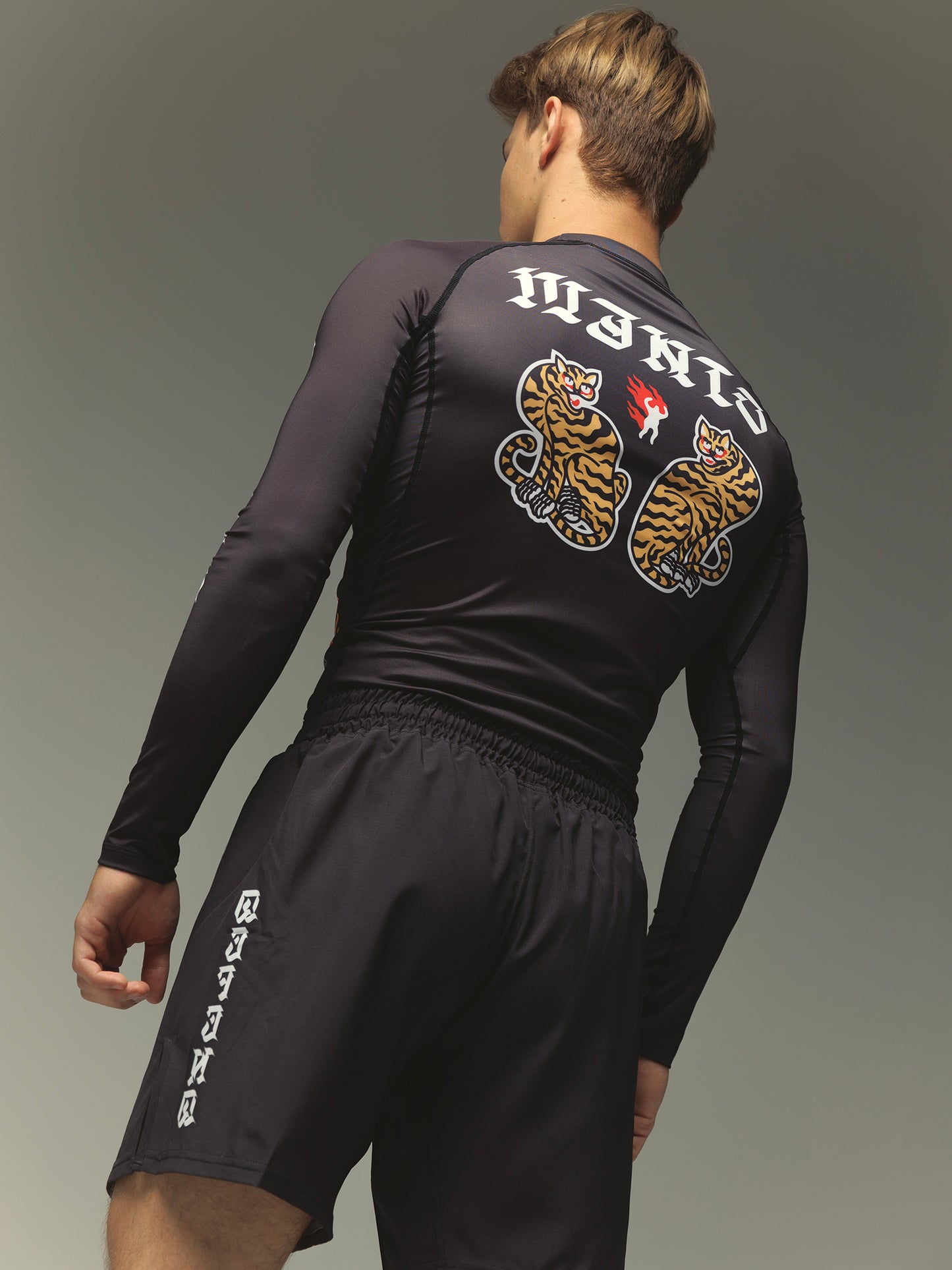 Rashguard manches longues MANTO TIGRES