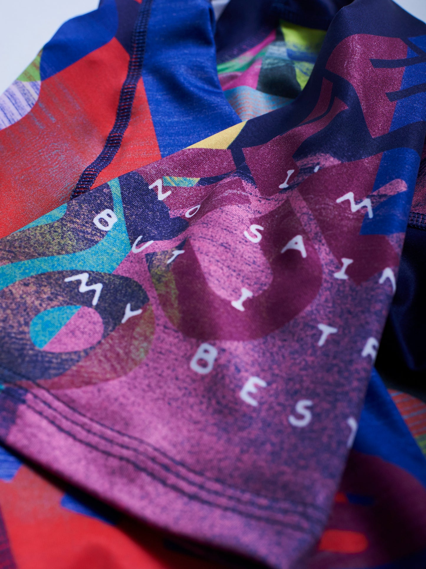 Rashguard MANTO NÉON ABSTRAIT