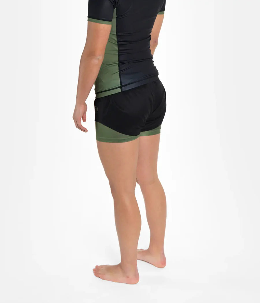 Progress Academy + Short hybride noir pour femme