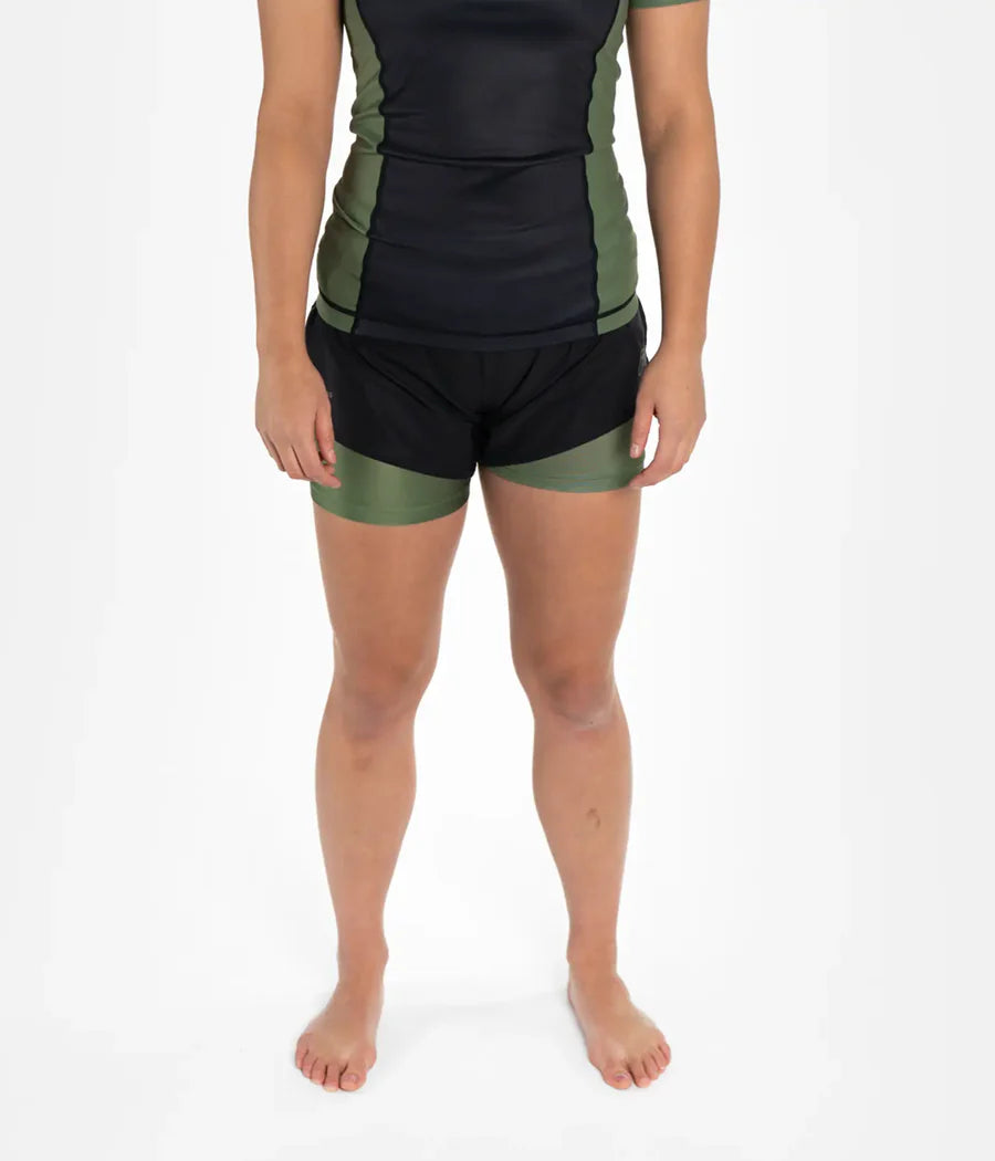 Progress Academy + Short hybride noir pour femme