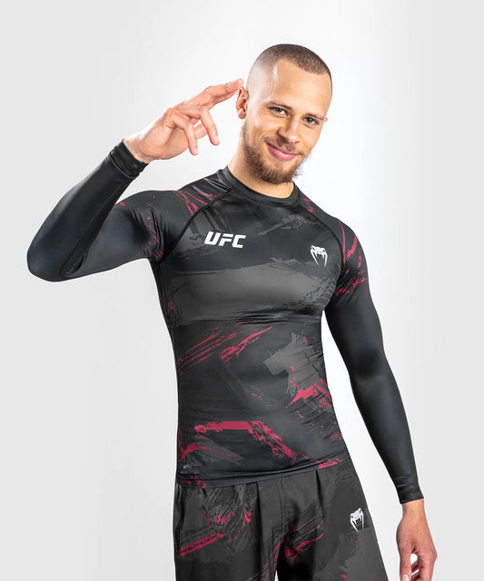 T-shirt a compressione UFC Venum Authentic Fight Week 2.0 – Manica lunga – Nero/Rosso