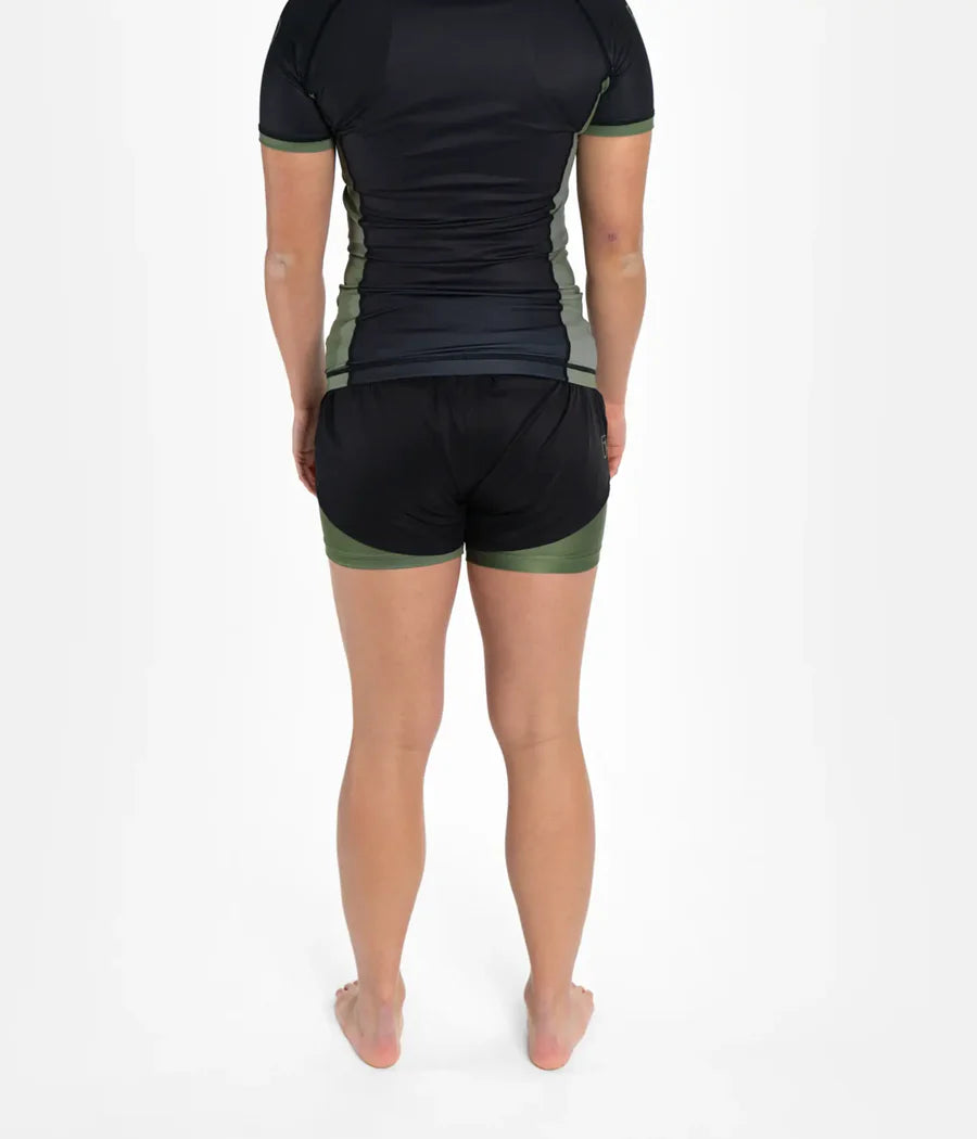 Progress Academy + Short hybride noir pour femme