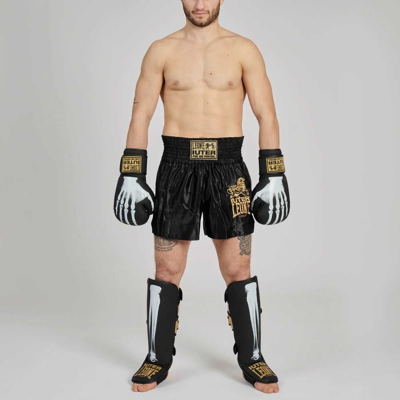 Leone x Iuter Combat Shorts - Schwarz - FIGHTWEAR