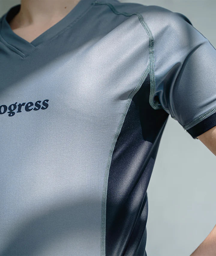 Progress Academy+ Women's Rashguard - Grau