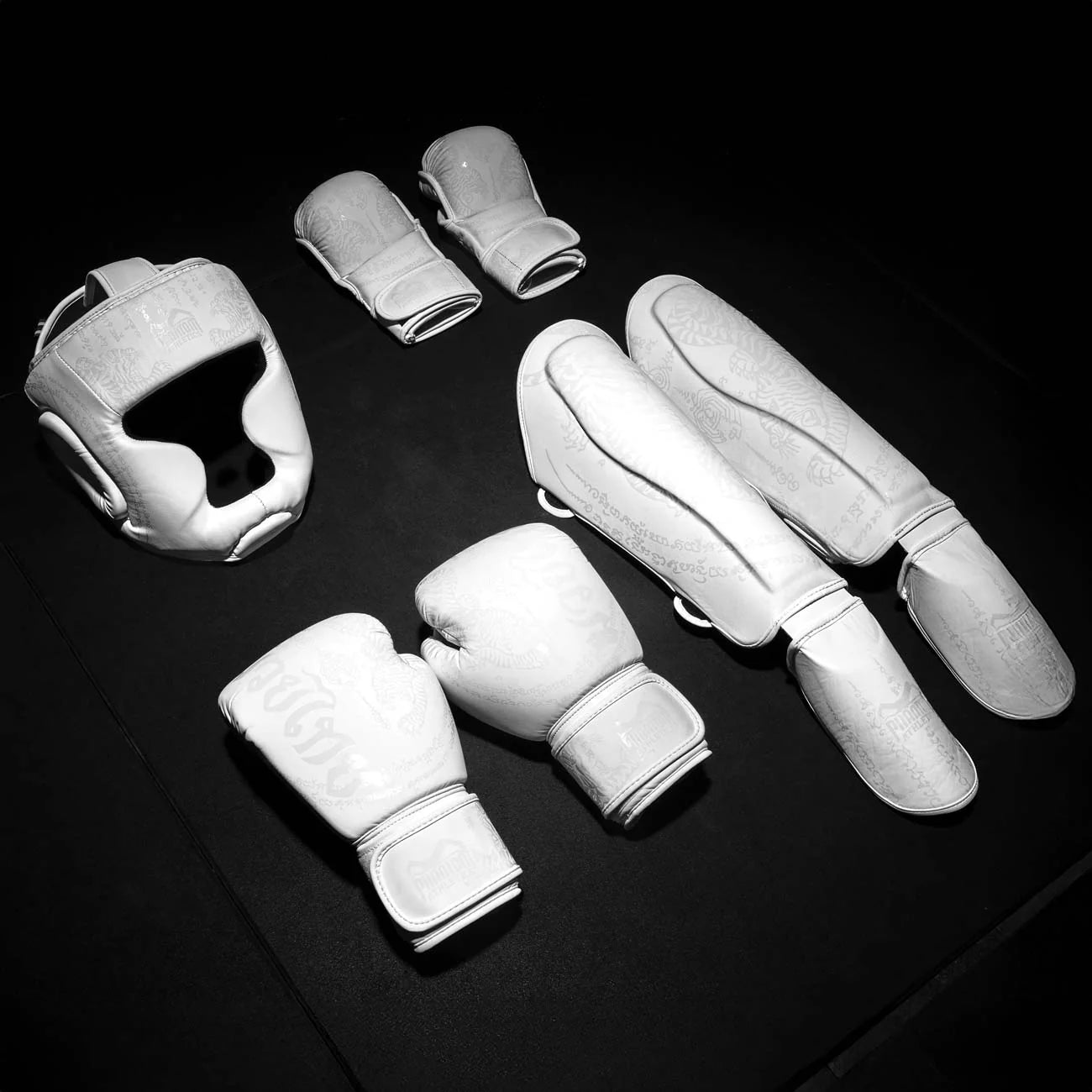 Phantom Athletics Kopfschutz Muay Thai Limited Edition - Frost Weiss