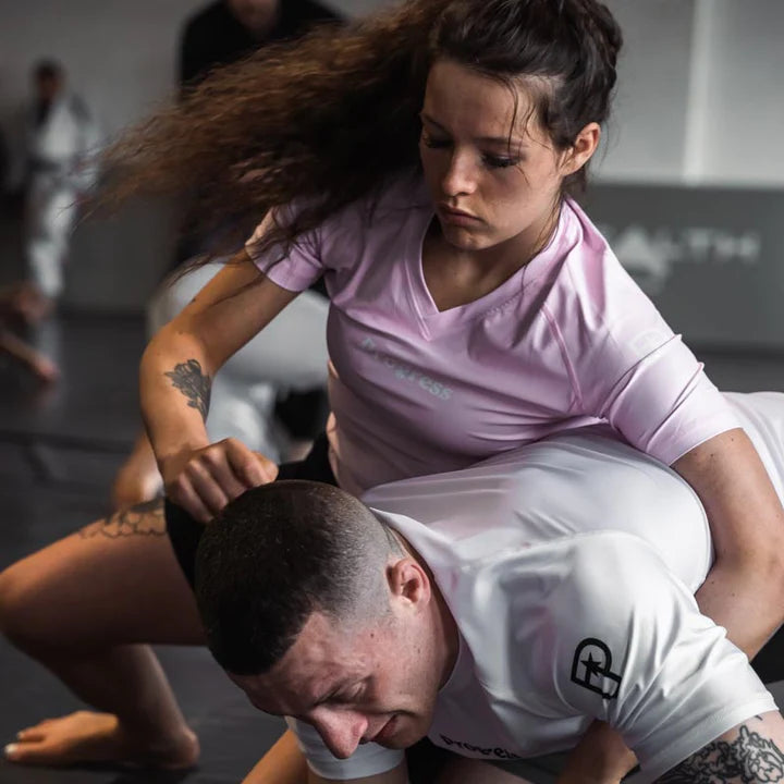 Rashguard Femme Progress Academy+ - Rose 