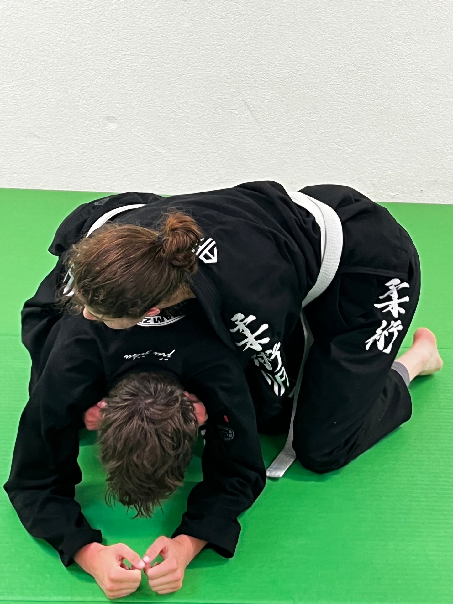 AA Premium BJJ Gi pour femmes - Noir