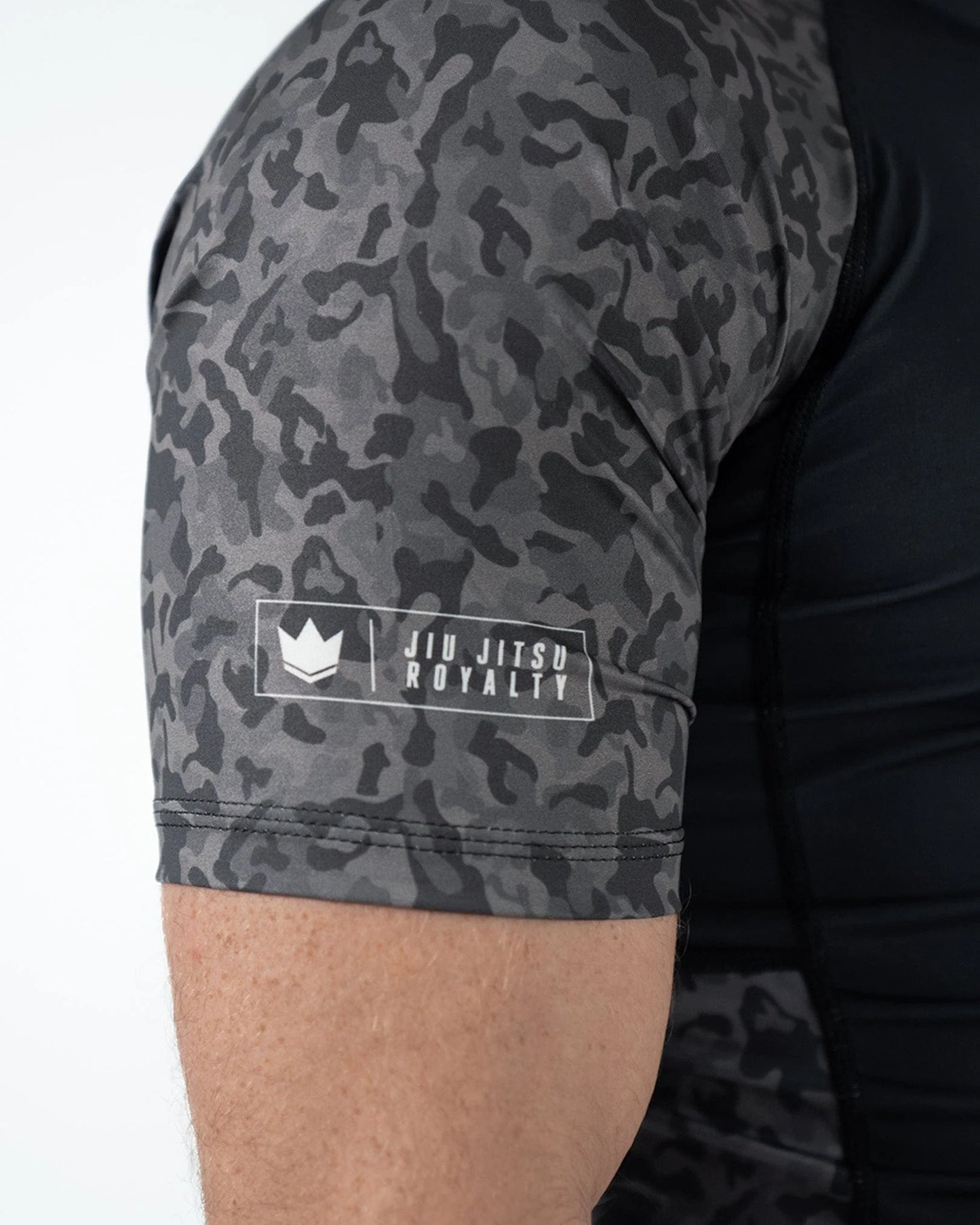 Kingz Night Camo S/S Rashguard - FIGHTWEAR