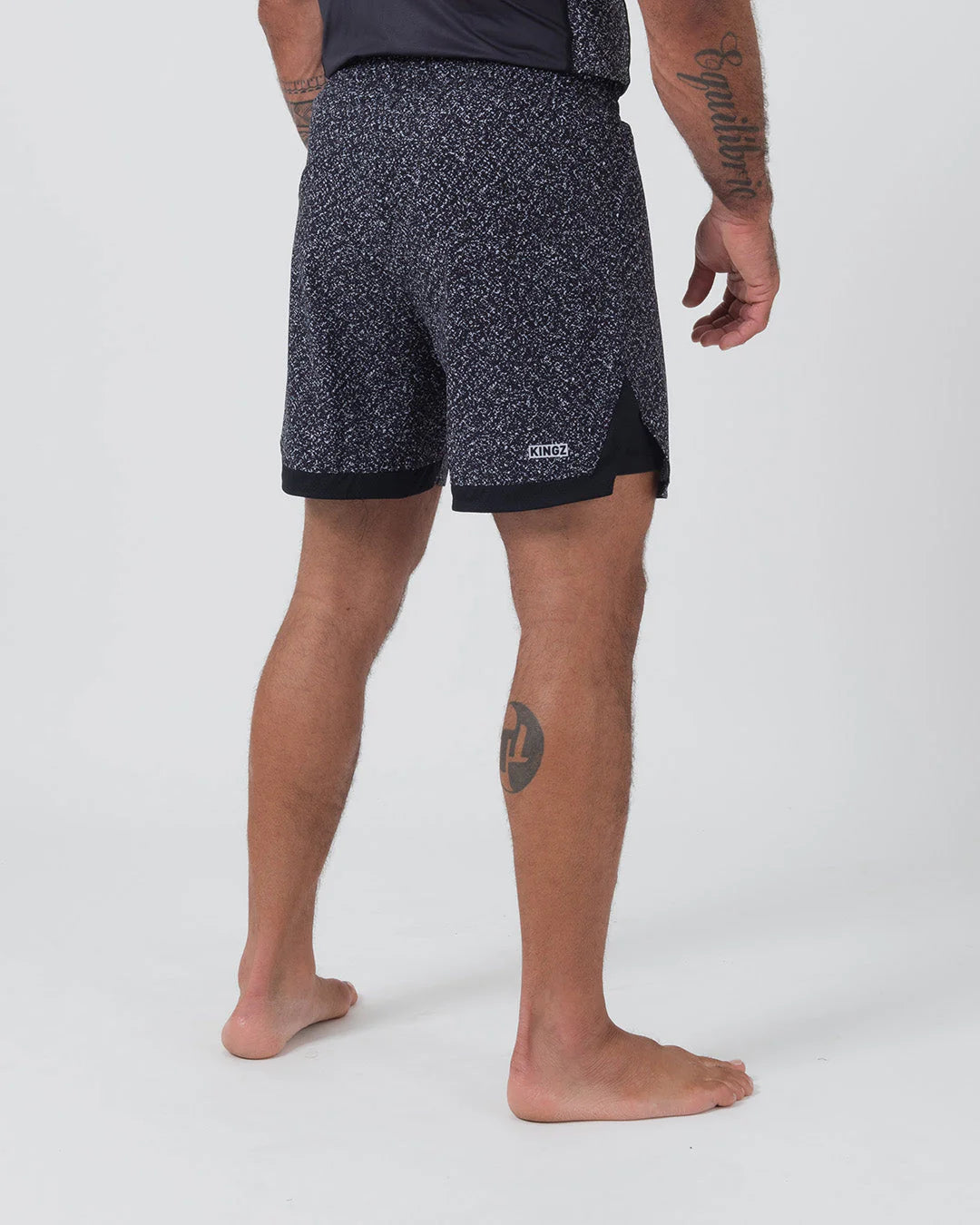 Pantaloncini ibridi Kingz - Motivo a rumore nero