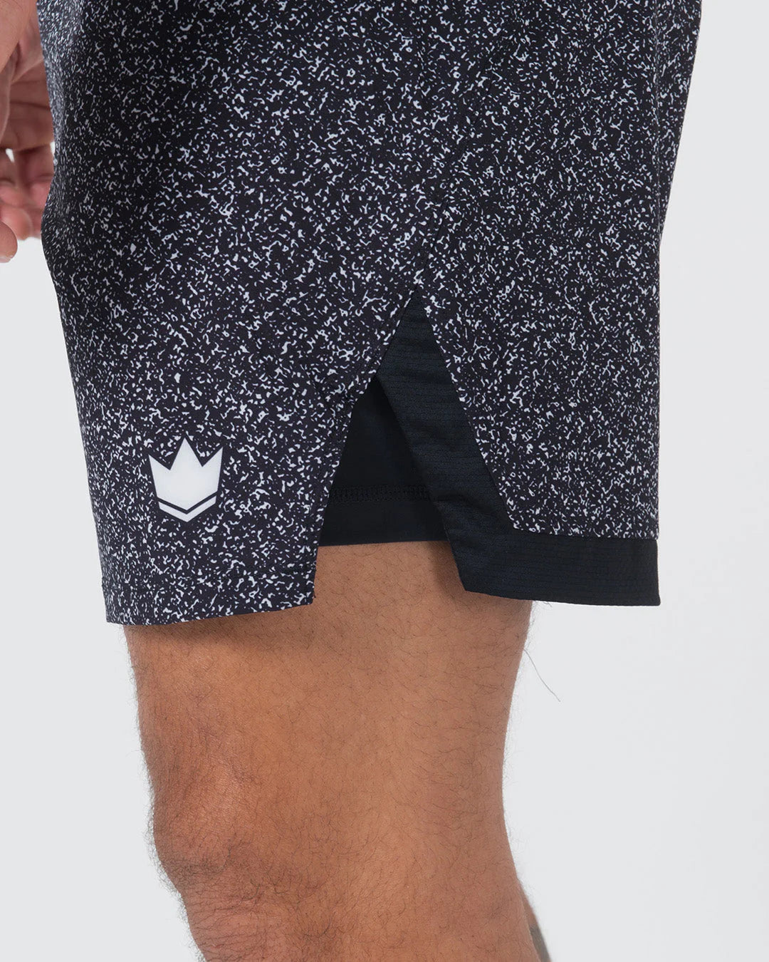 Pantaloncini ibridi Kingz - Motivo a rumore nero