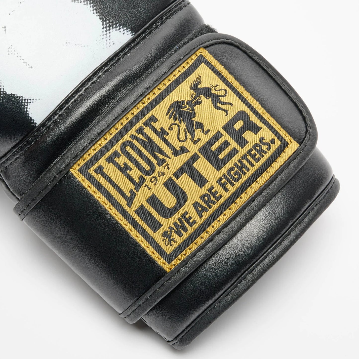 LEONE x IUTER Boxhandschuhe - Schwarz - FIGHTWEAR