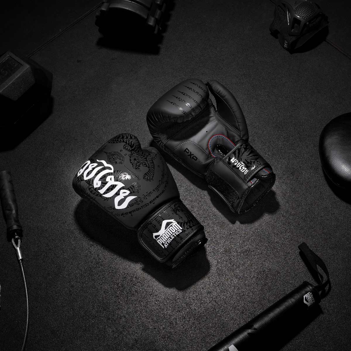 Phantom Athletics Boxhandschuhe Muay Thai - Schwarz