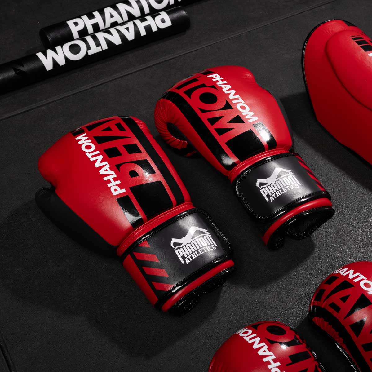 Guanti da boxe Phantom Athletics APEX - ROSSO