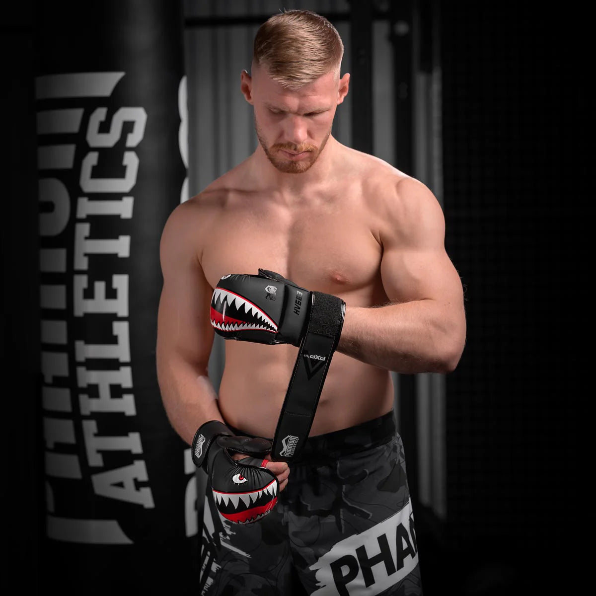 Phantom Athletics MMA Sparring Handschuhe Fight Squad