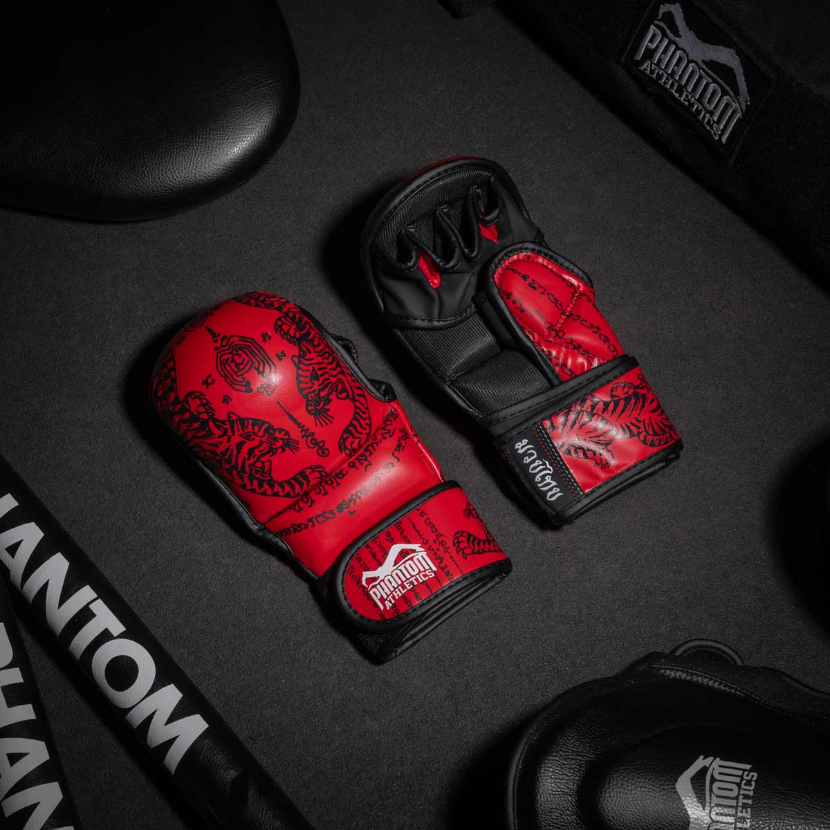 Phantom Athletics Sparring Handschuhe Muay Thai - Rot