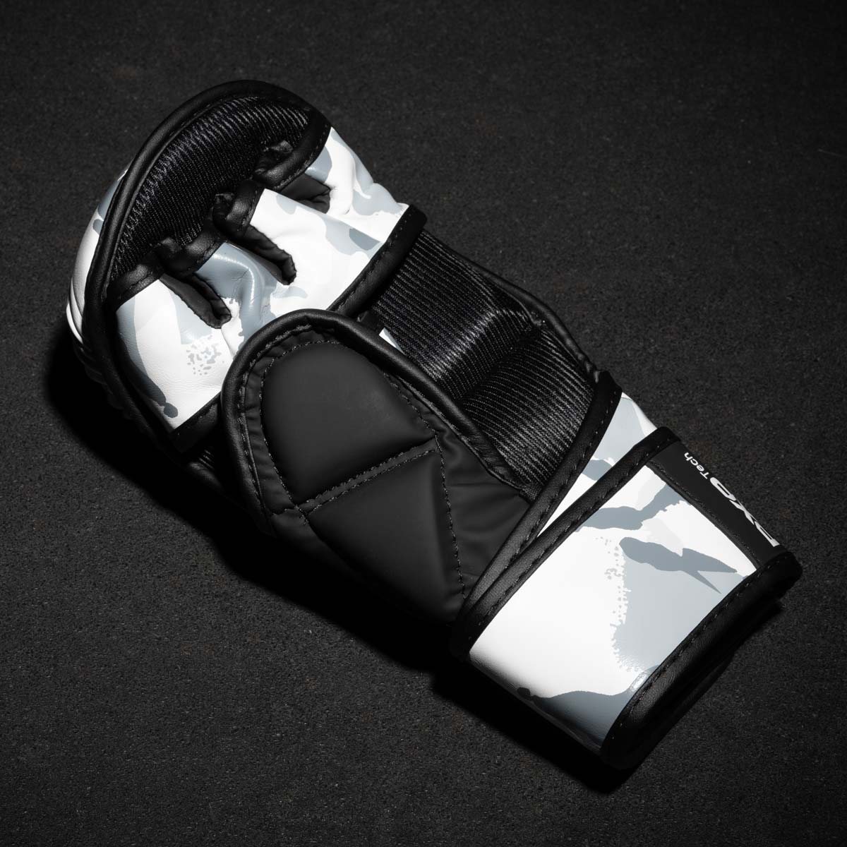 Phantom Athletics MMA Sparring Handschuhe APEX - Whiteout