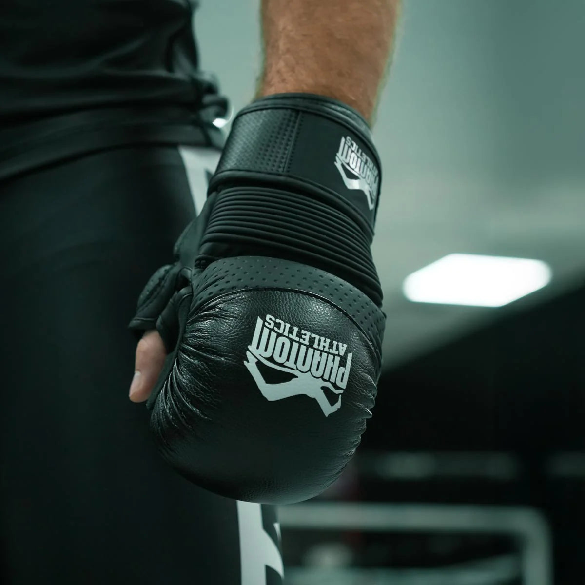 Phantom Athletics MMA Sparring Handschuhe RIOT Pro