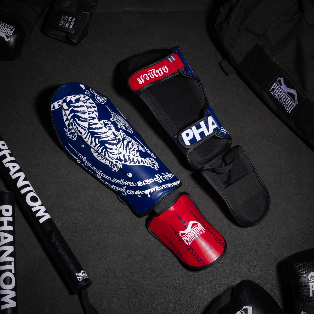 Phantom Athletics Schienbeinschutz Muay Thai - Blau
