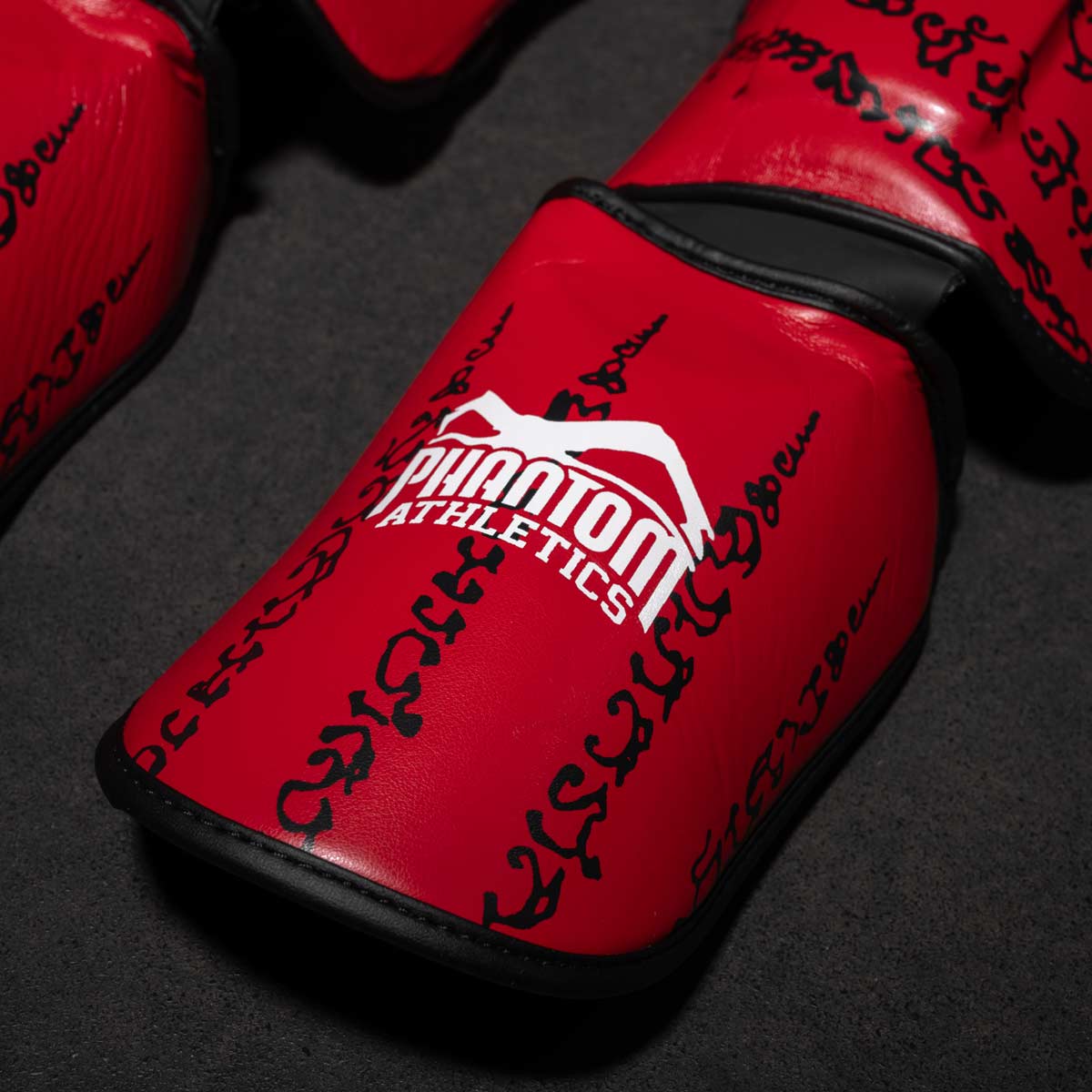 Phantom Athletics Schienbeinschutz Muay Thai - Rot