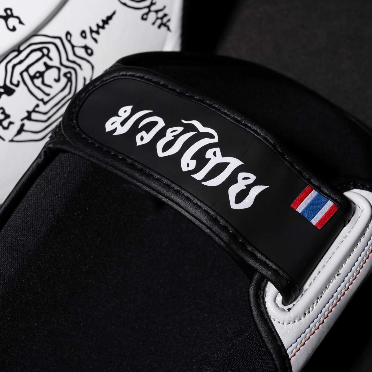 Phantom Athletics Schienbeinschutz Muay Thai - Weiss