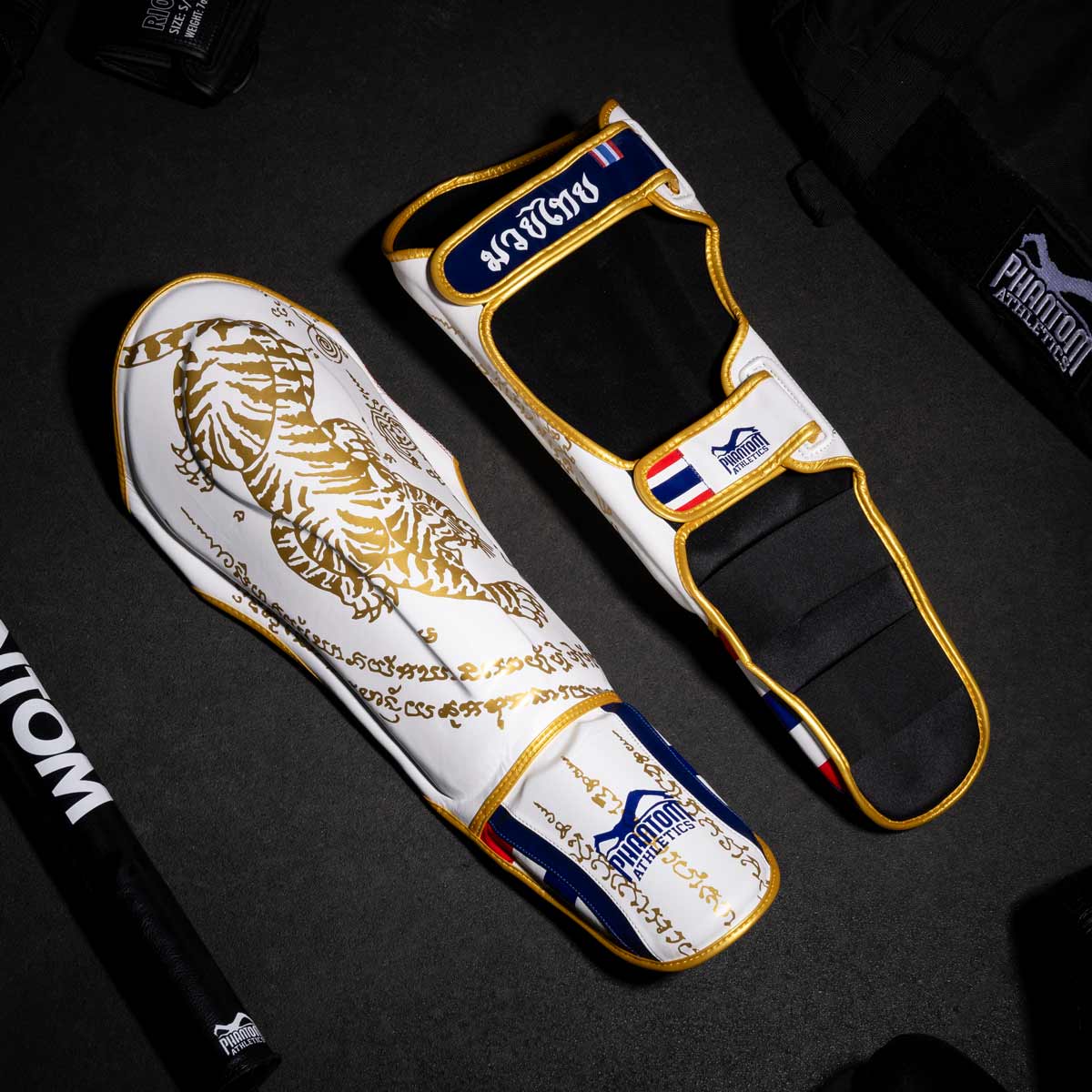 Phantom Athletics Schienbeinschutz Muay Thai Limited Edition - Weiss/Gold