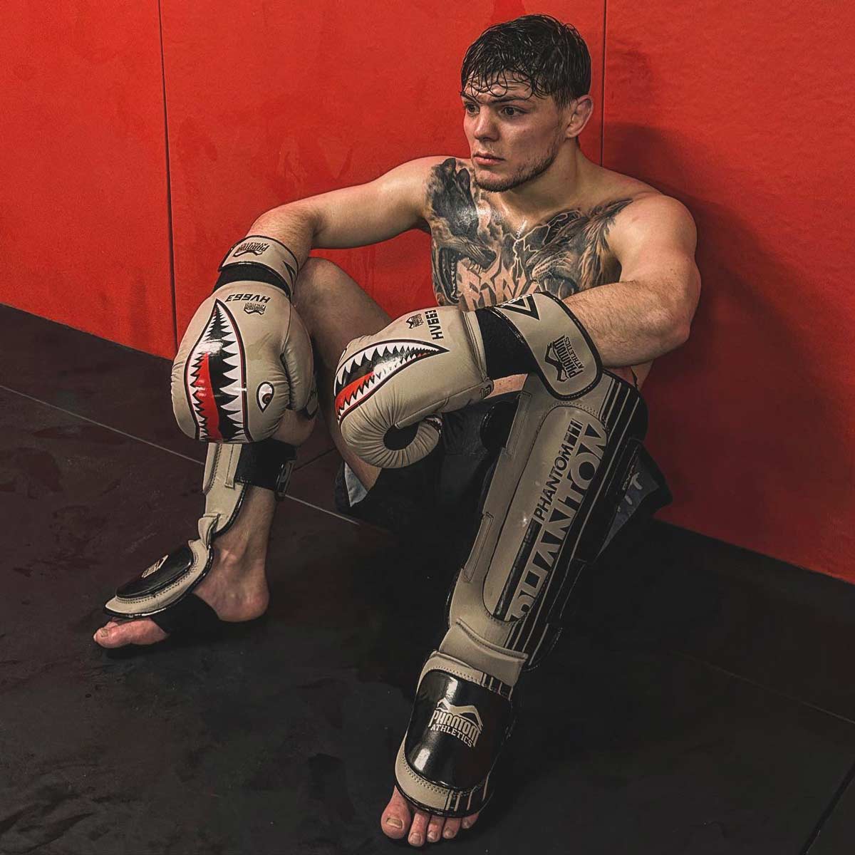 Phantom Athletics Schienbeinschutz APEX Hybrid - Sandgrau