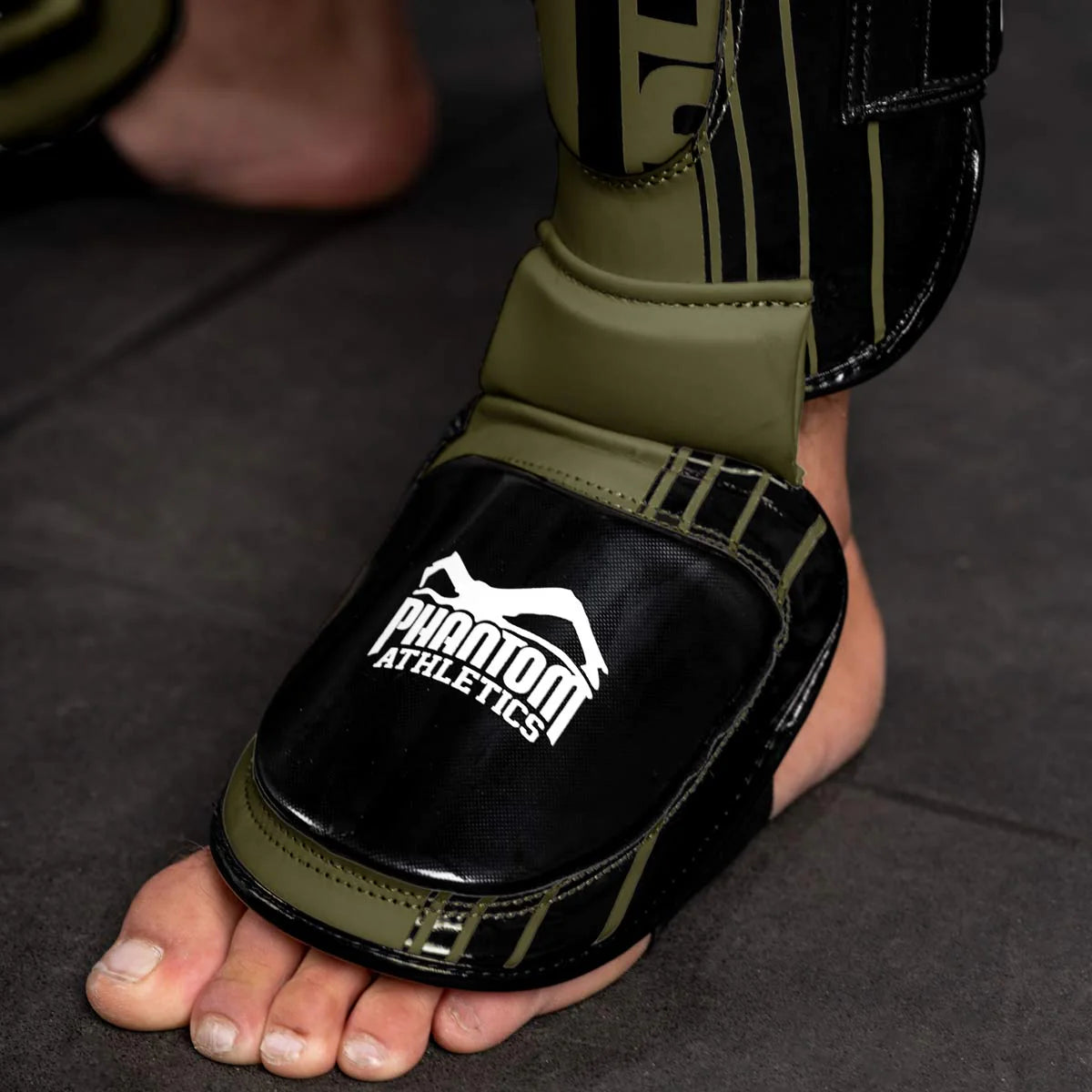 Phantom Athletics Schienbeinschutz APEX Hybrid - Army