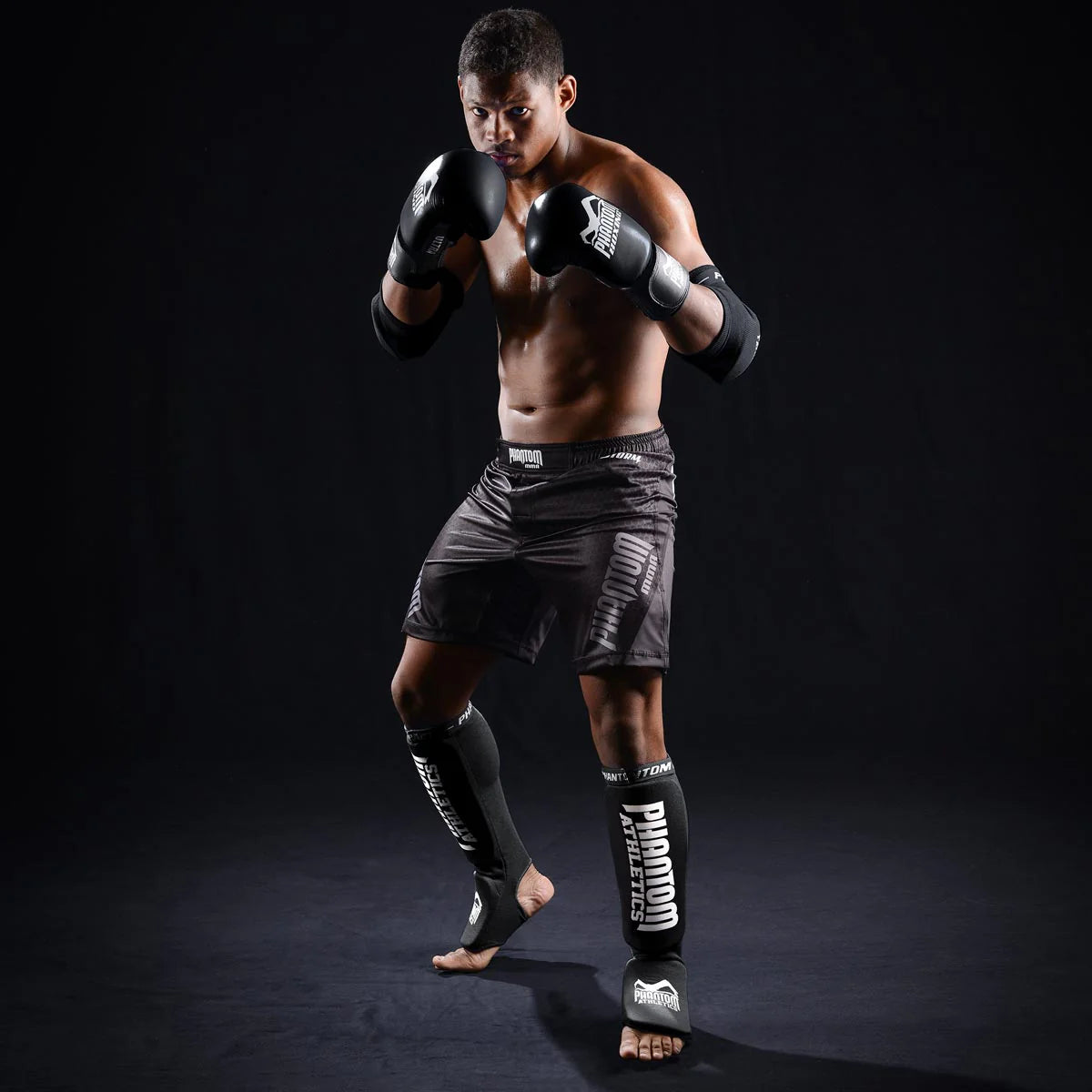 Phantom Athletics Schienbeinschutz Impact - Schwarz