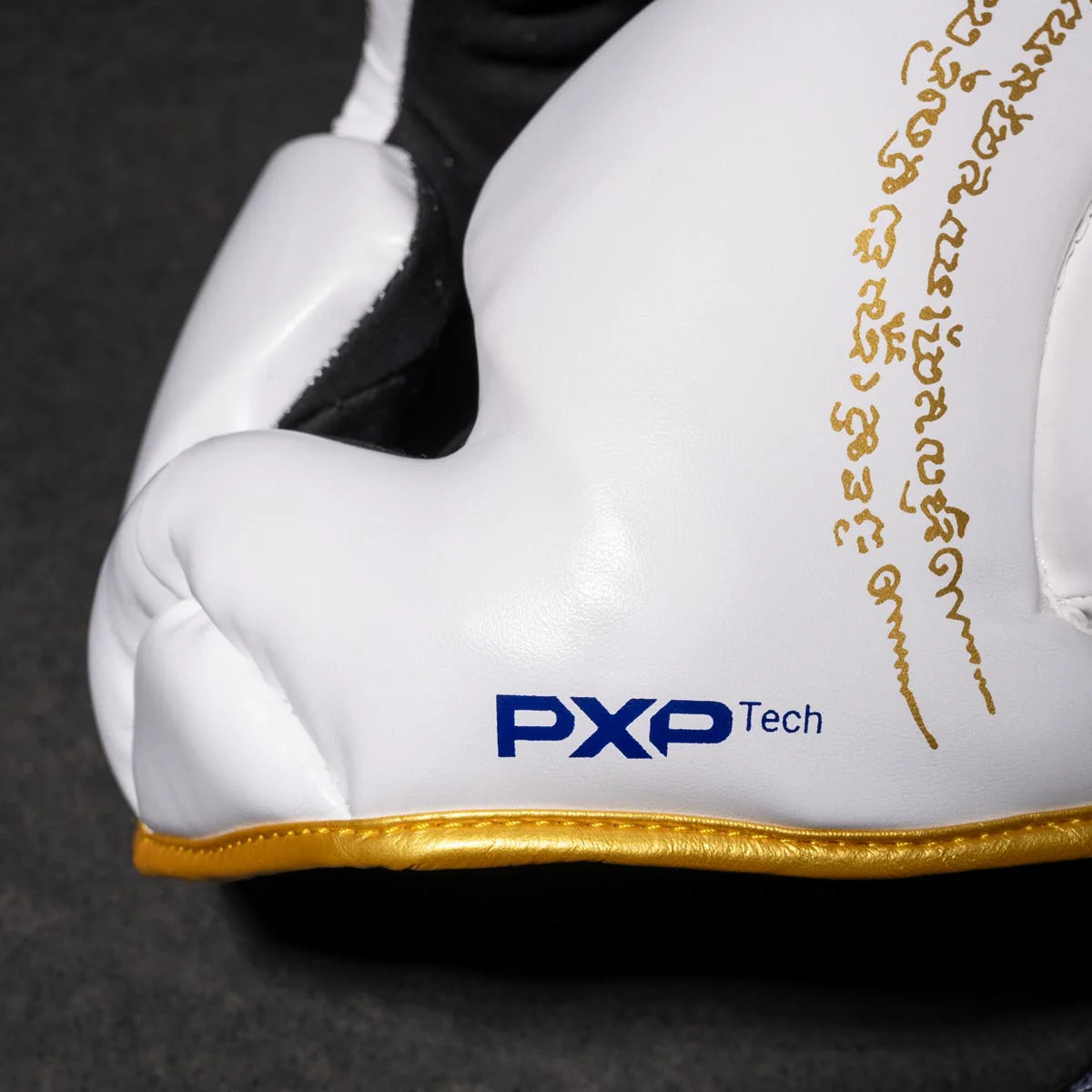 Phantom Athletics Kopfschutz Muay Thai Limited Edition - Weiss/Gold