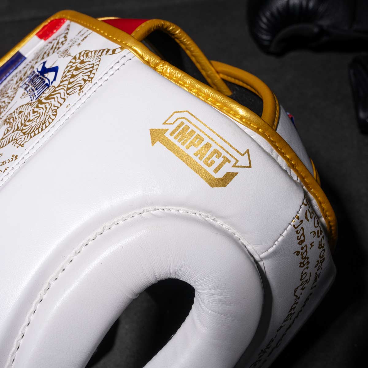 Phantom Athletics Kopfschutz Muay Thai Limited Edition - Weiss/Gold