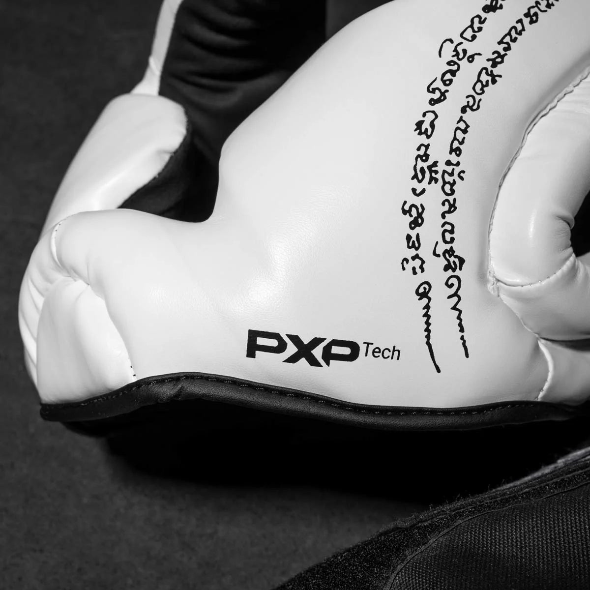 Phantom Athletics Kopfschutz Muay Thai - Weiss