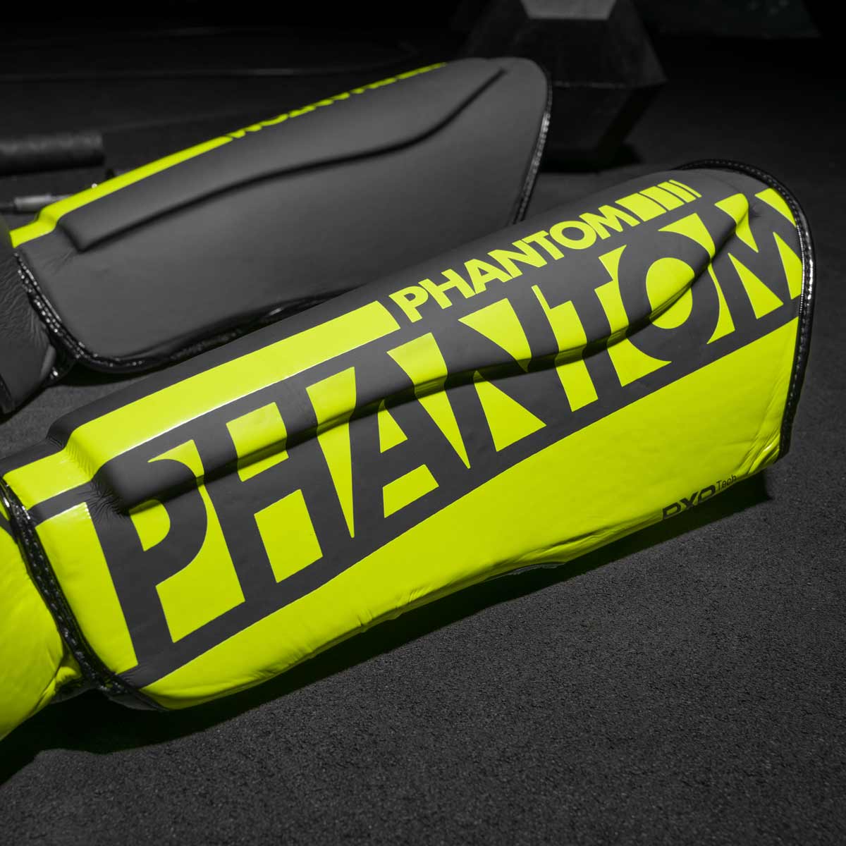 Phantom Athletics Schienbeinschutz APEX Striking - Neon