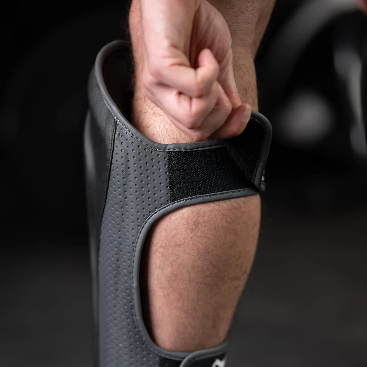 Phantom Athletics Schienbeinschutz MT-Pro