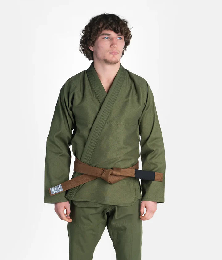 Progress JiuJitsu The Academy Gi - Militärgrün (mit GRATIS Weissgürtel)