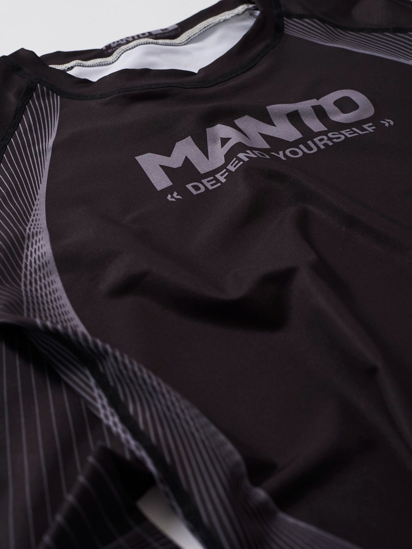 MANTO rashguard DEFEND noir