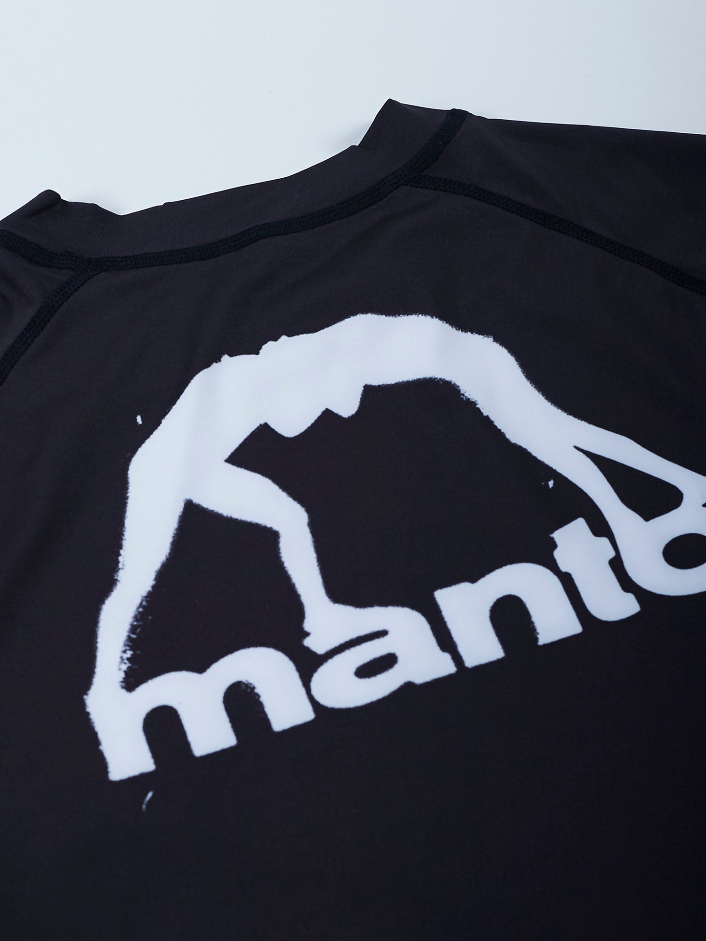 MODÈLE DE rashguard MANTO